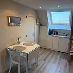 Sejournez En 3 Etoiles-tout Confort-avec Vue Mer- A 100 M De La Апартаменты